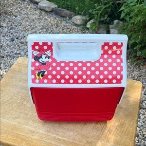 Igloo 4 Qt Limited Edition Playmate Series Minnie Mouse
